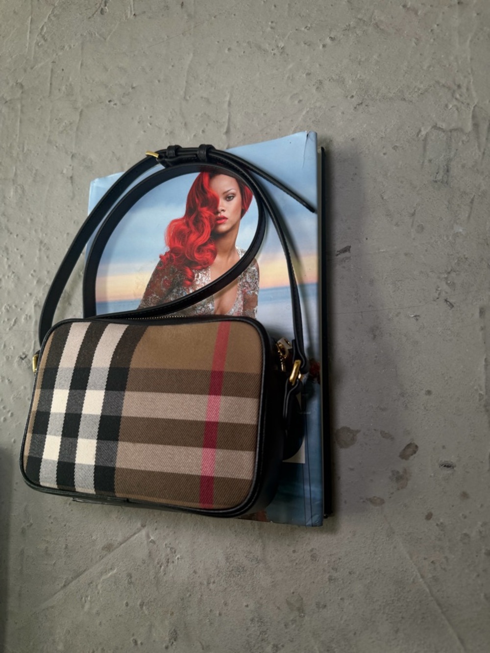 NEW BURBERRY SIGNATURE CHECK CANVAS Black  LEATHER CAMERA BAG CROSSBODY - Picture 3 of 11